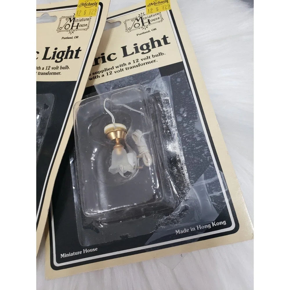 Lot 2 Miniature House 651 Ceiling Lamp Tulip Shade Electric Light 12 Volt